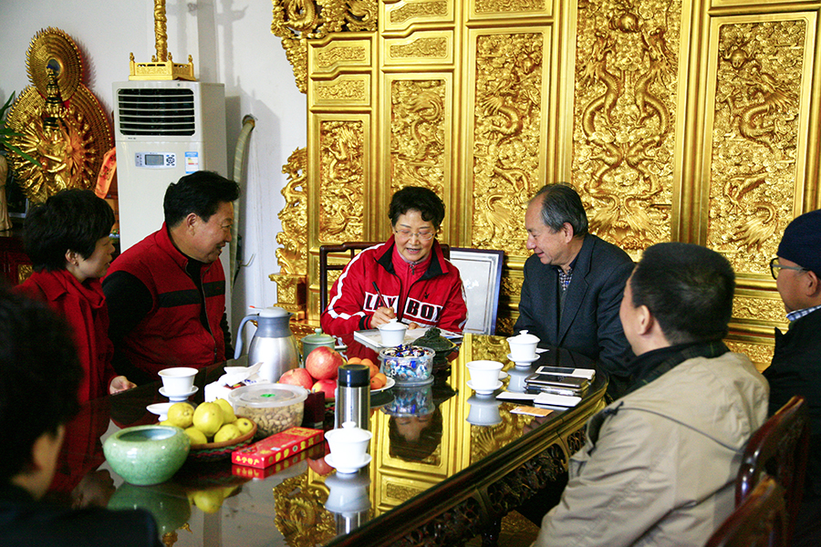2016年3月23日，上海市文化厅领导与汤春甫大师会谈交流。.JPG